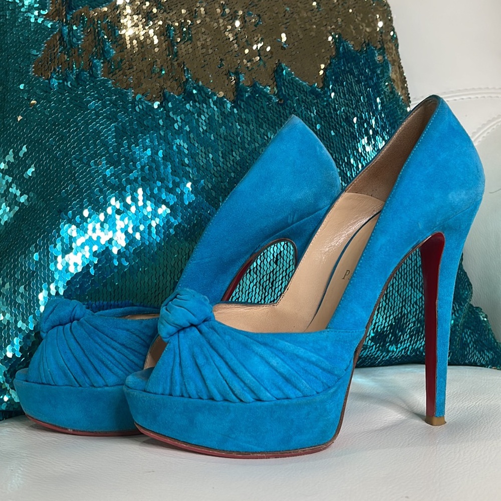 turquoise platform heels